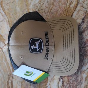 JOHN DEERE snap back hat cap-NEW